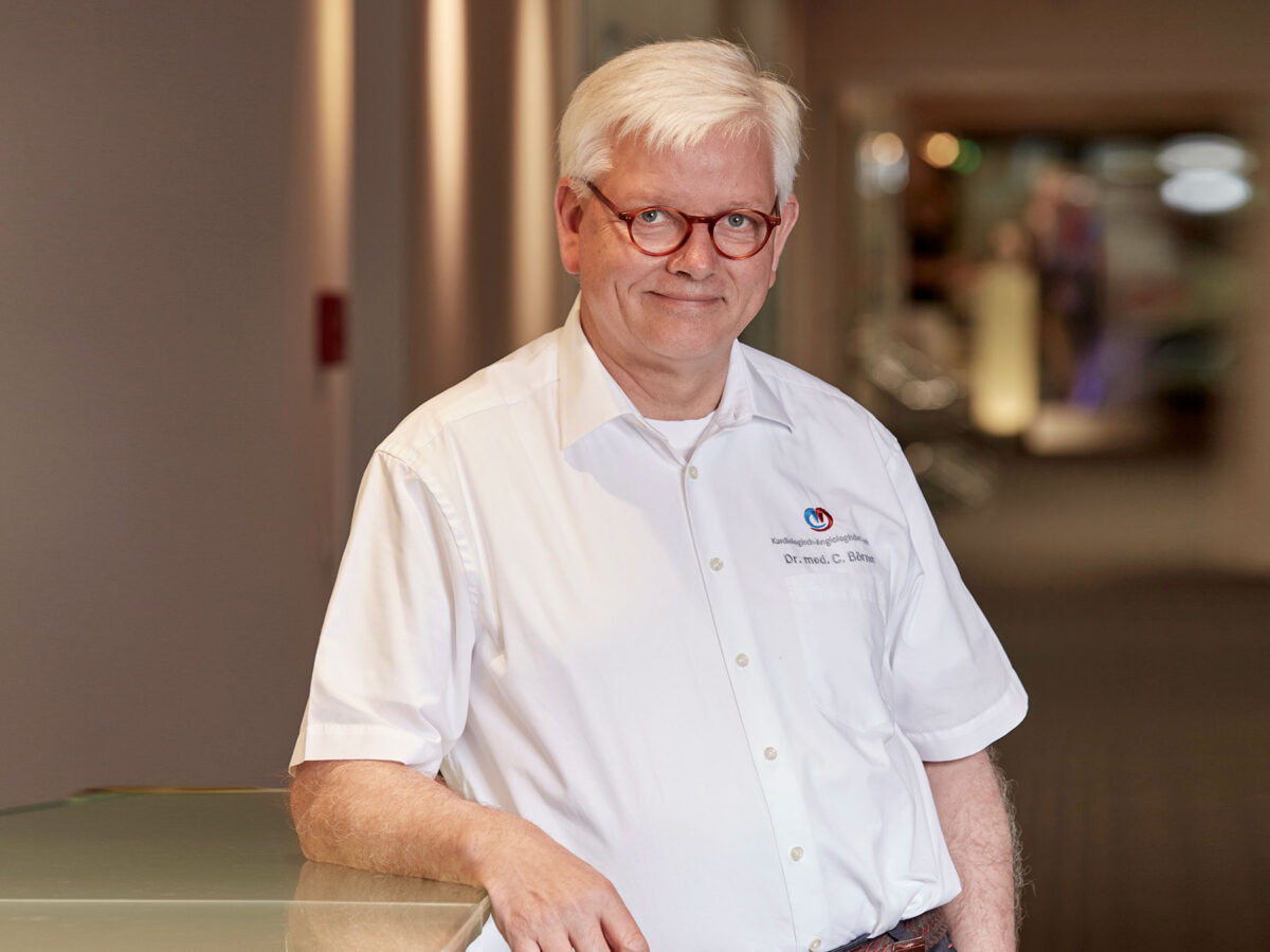 Herr Dr. Med. Paul Lankes www.kardiologie-bremen.com